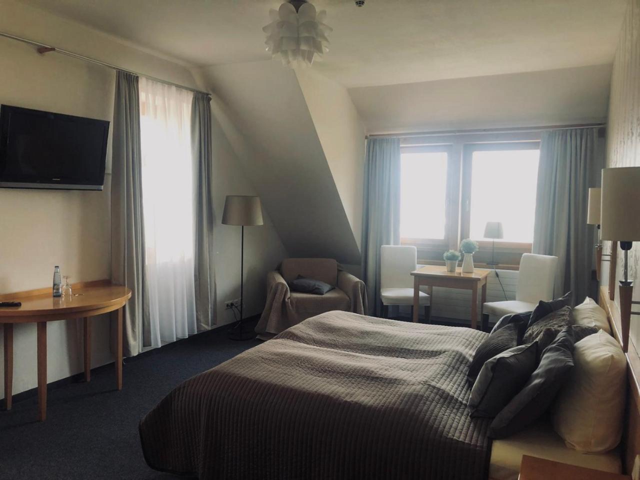 Deckert'S Hotel An Der Klosterpforte Lutherstadt Eisleben Ngoại thất bức ảnh